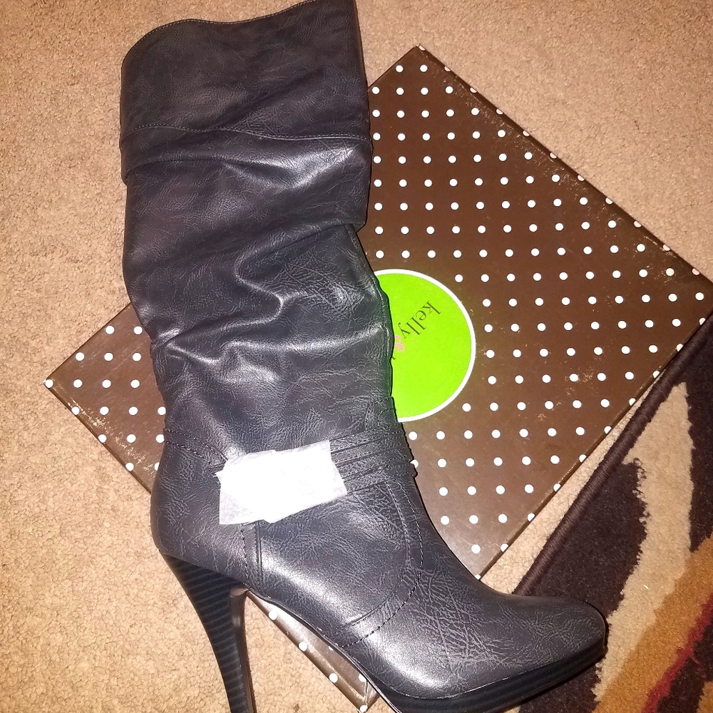 Kelly &Katie Grey Boots